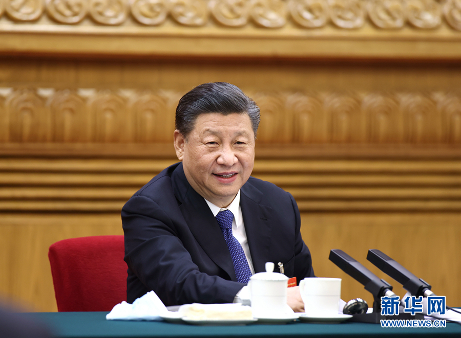 3月5日，中共中央總書記、國家主席、中央軍委主席習(xí)近平參加十三屆全國人大四次會議內(nèi)蒙古代表團(tuán)的審議。新華社記者 鞠鵬 攝